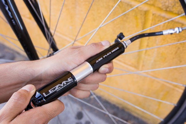what is the best bike pump on Amazon