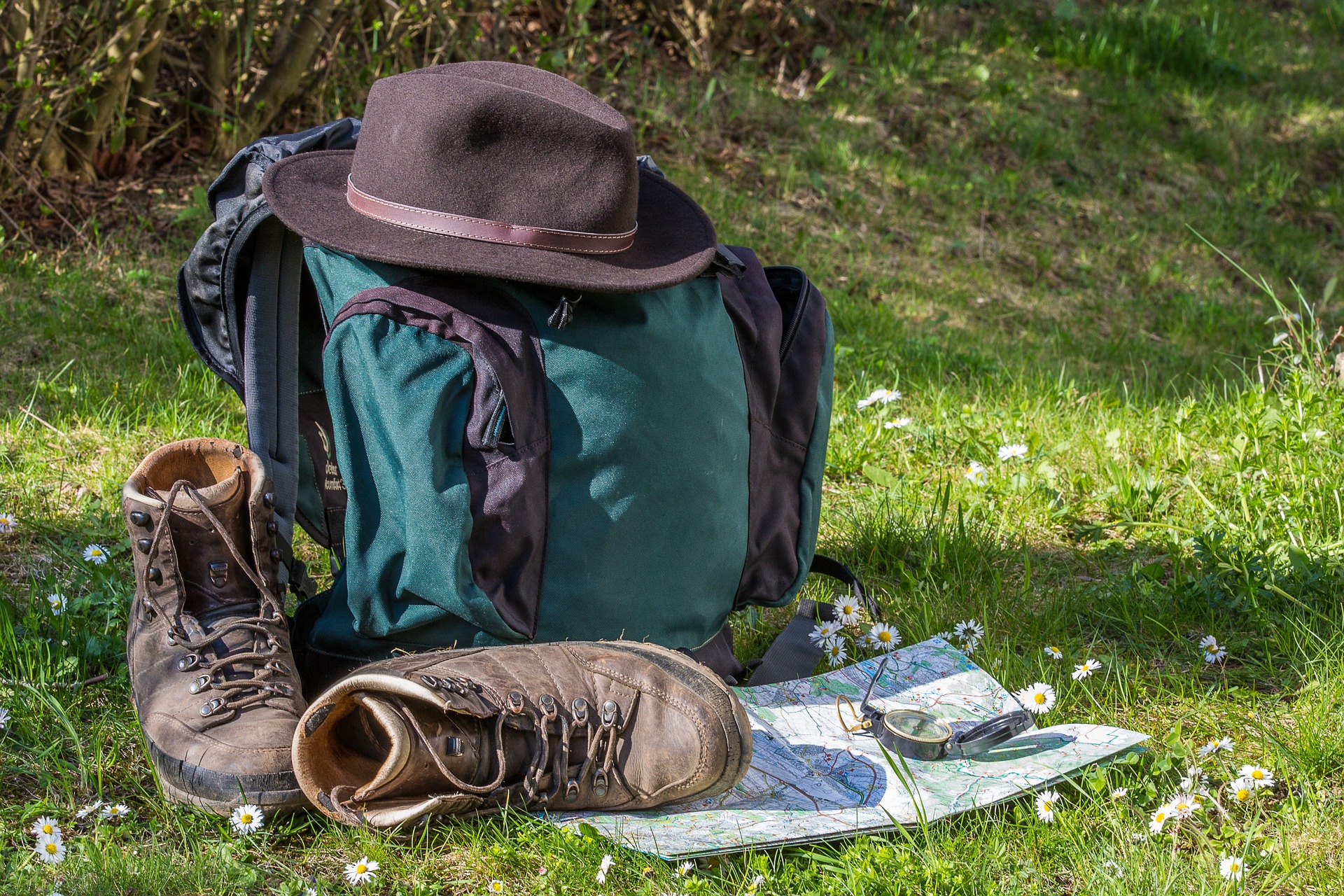 what-is-the-best-size-backpack-for-your-backpacking-trip-bike